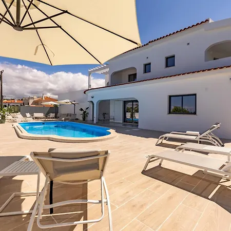 Vivenda Vilhegas 3*