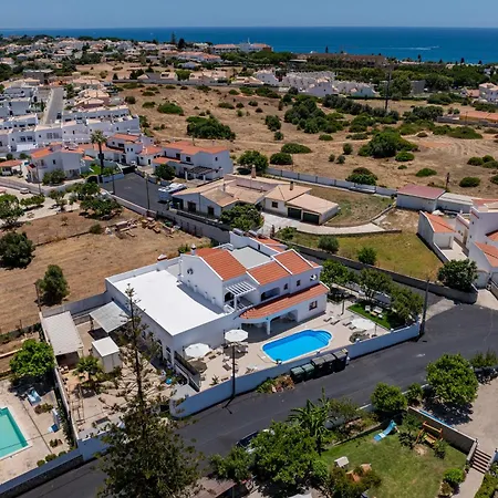 Vivenda Vilhegas 3*